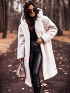 Trench-coat femme ceinturé à double boutonnage – Clara
