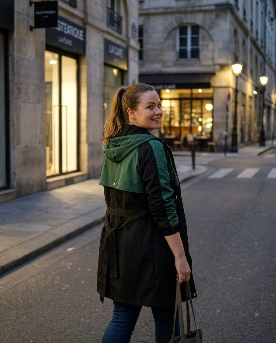 Marit, damtrenchcoat med luva i grön, stylinginspiration en kväll i stan