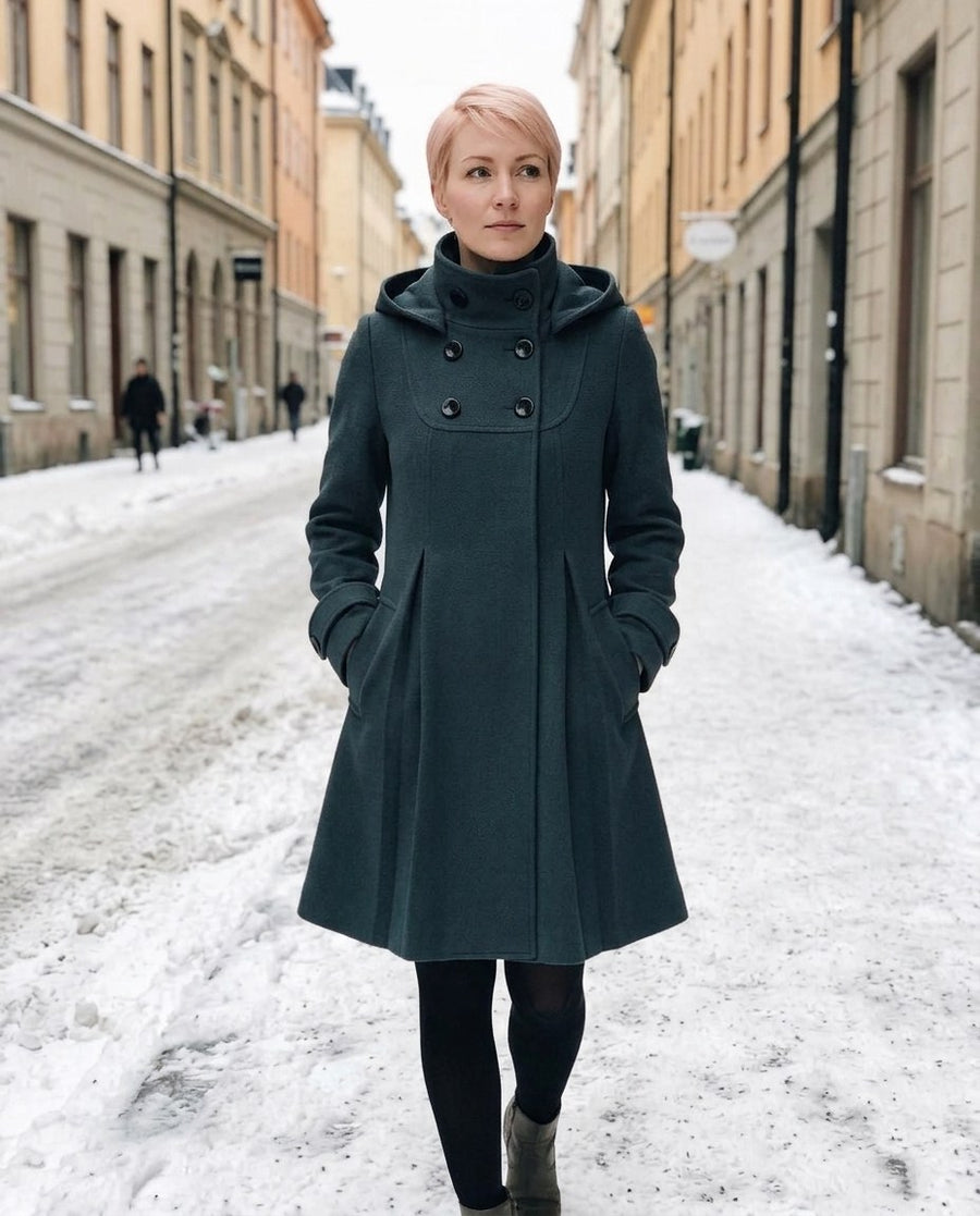 Jackor för kvinnor, dress coat i mörkgrå, stylinginspiration på en snöig gata