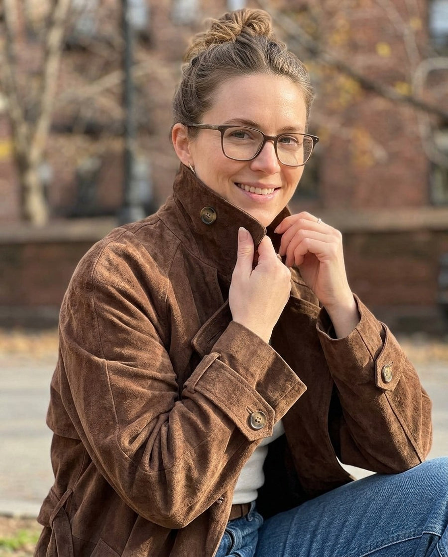 Kvinnors Lång Trench Coat i Brunt för Höst & Vinter, kvinnors lång trench coat i brunt för höst & vinter, stylinginspiration närbild på materialet